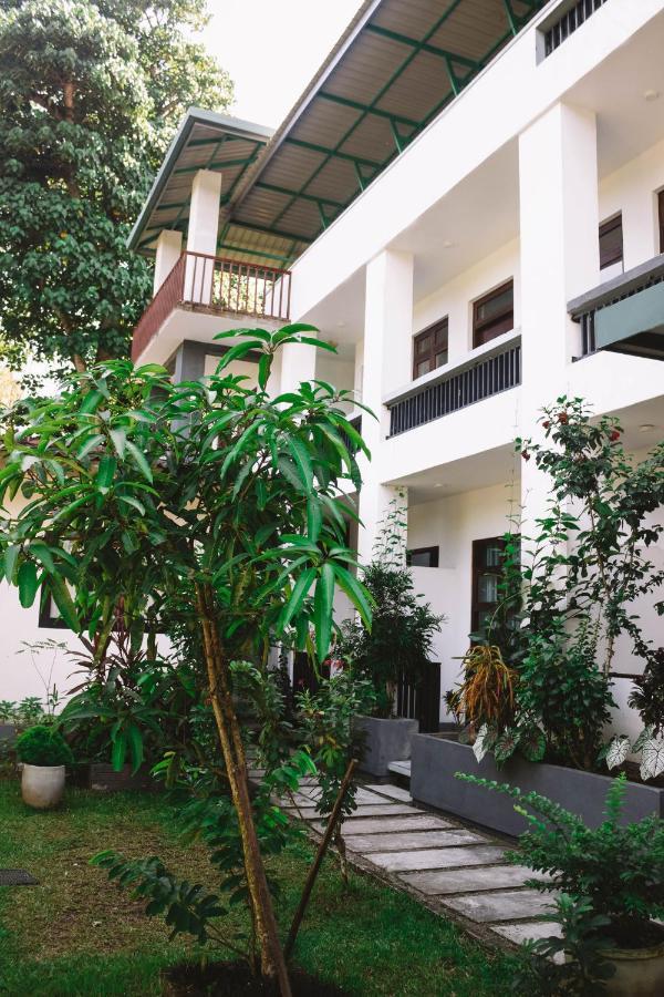 Uralsurf House Hotel เวลิกามา ภายนอก รูปภาพ