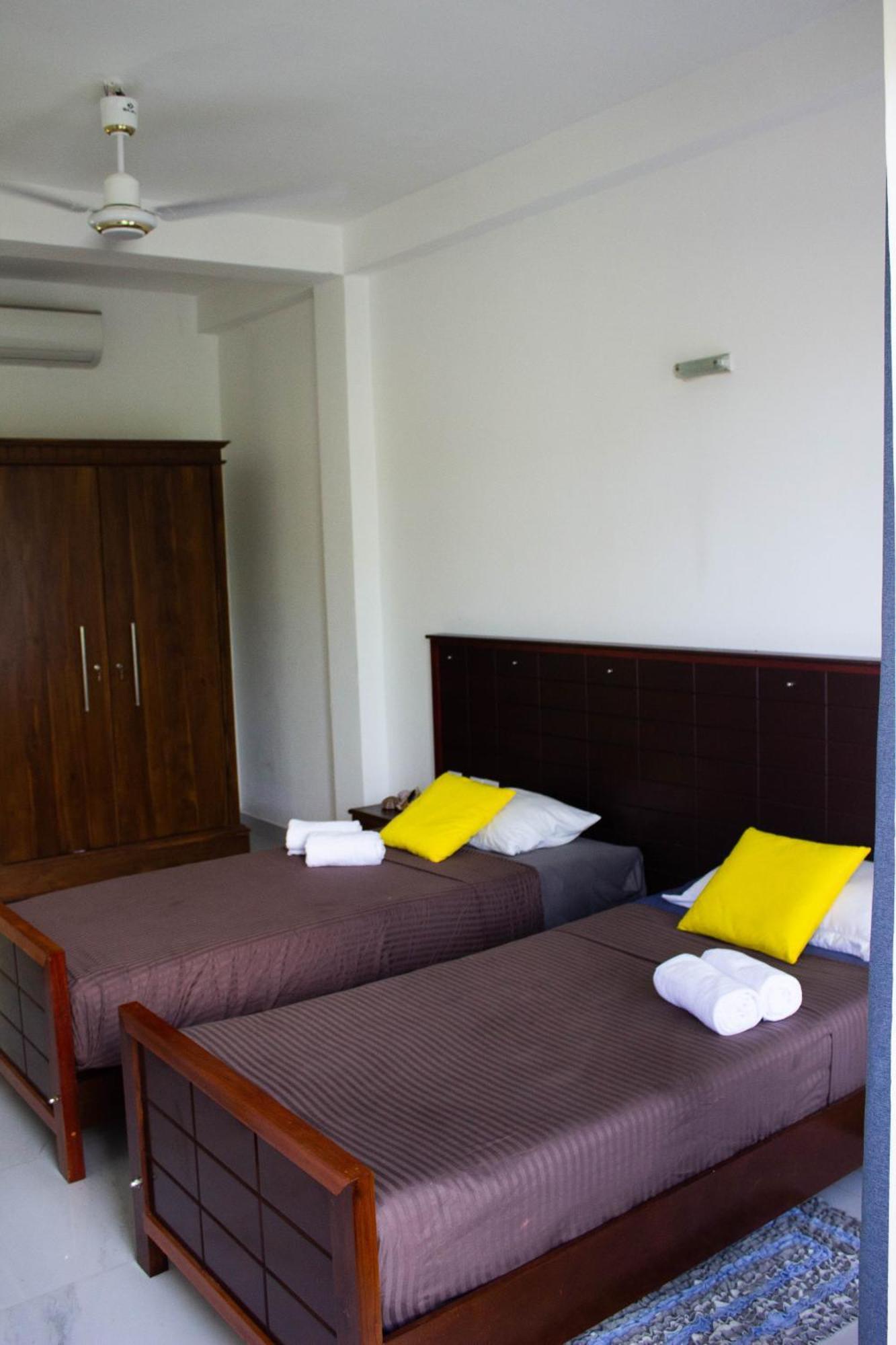 Uralsurf House Hotel เวลิกามา ภายนอก รูปภาพ