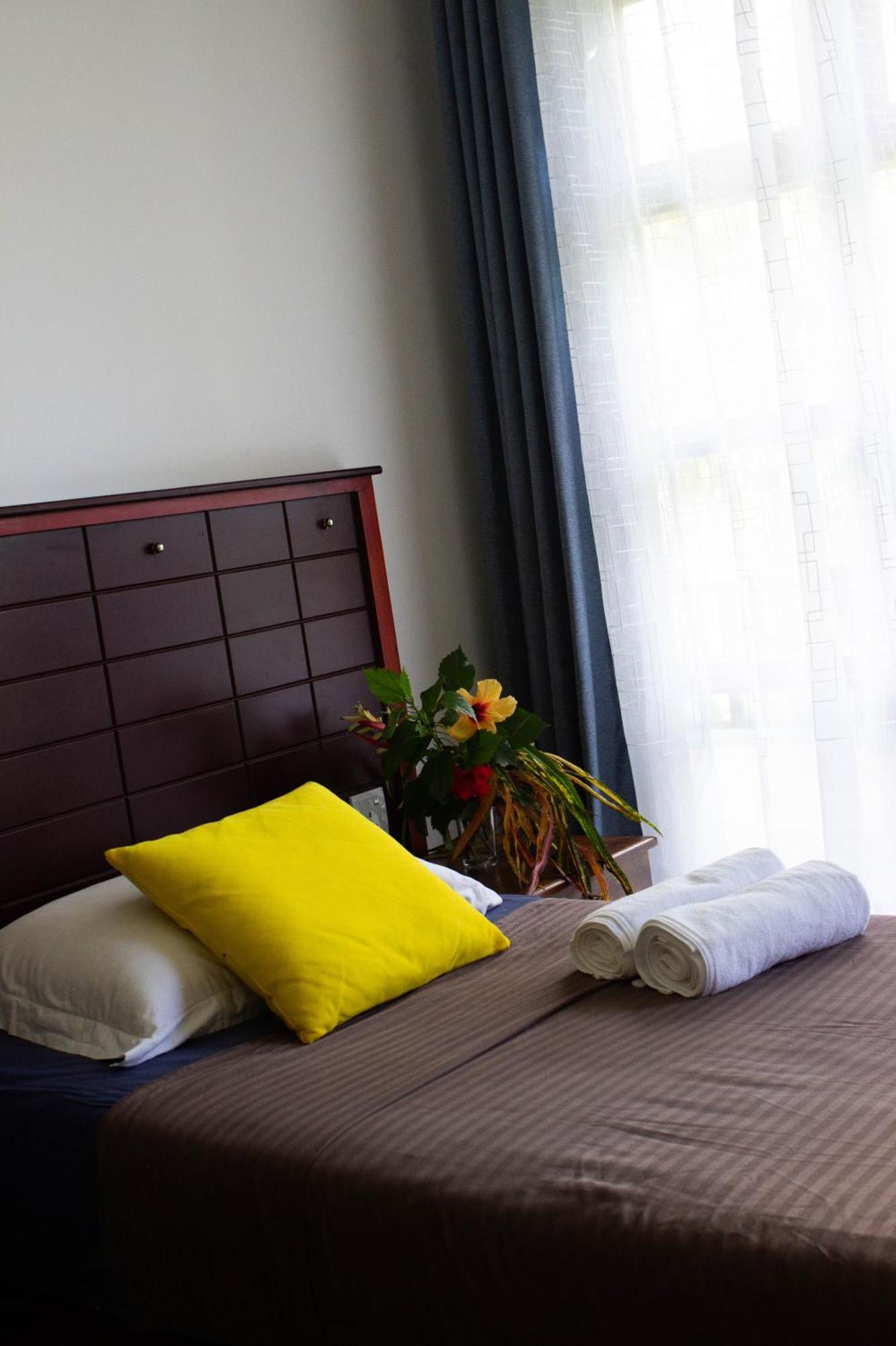 Uralsurf House Hotel เวลิกามา ภายนอก รูปภาพ
