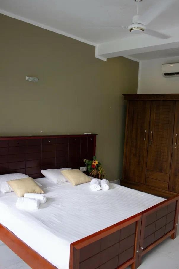 Uralsurf House Hotel เวลิกามา ภายนอก รูปภาพ